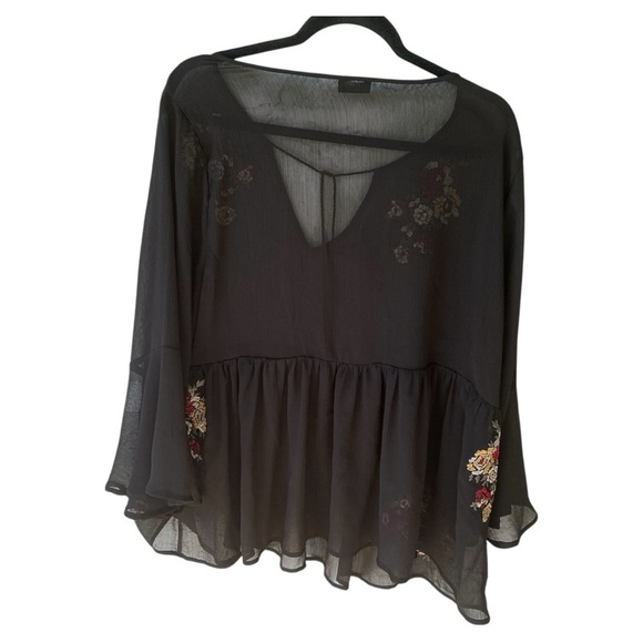 TORRID SHEER BLACK EMBROIDERED BLOUSE SHEER SIZE 1X - Picture 2 of 6